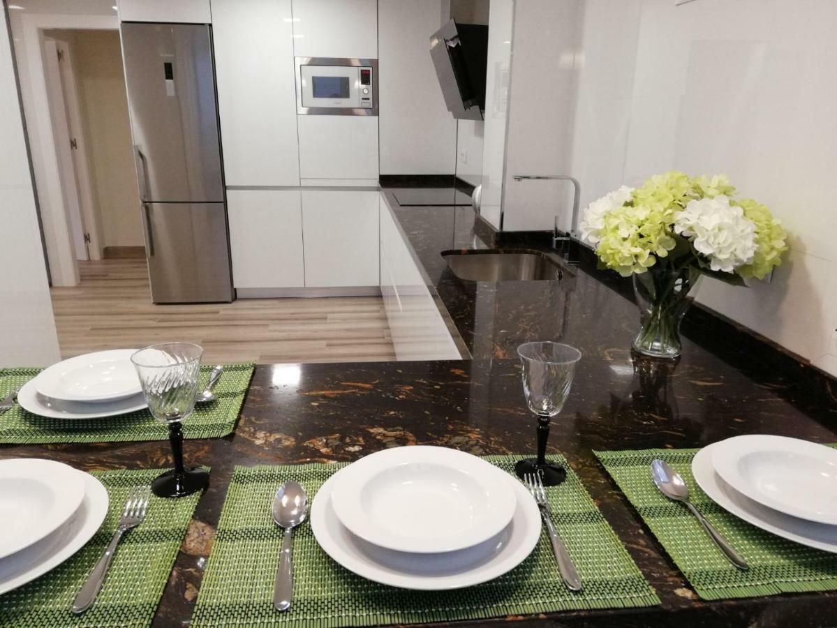 Apartamento Aurora Malaga Bagian luar foto
