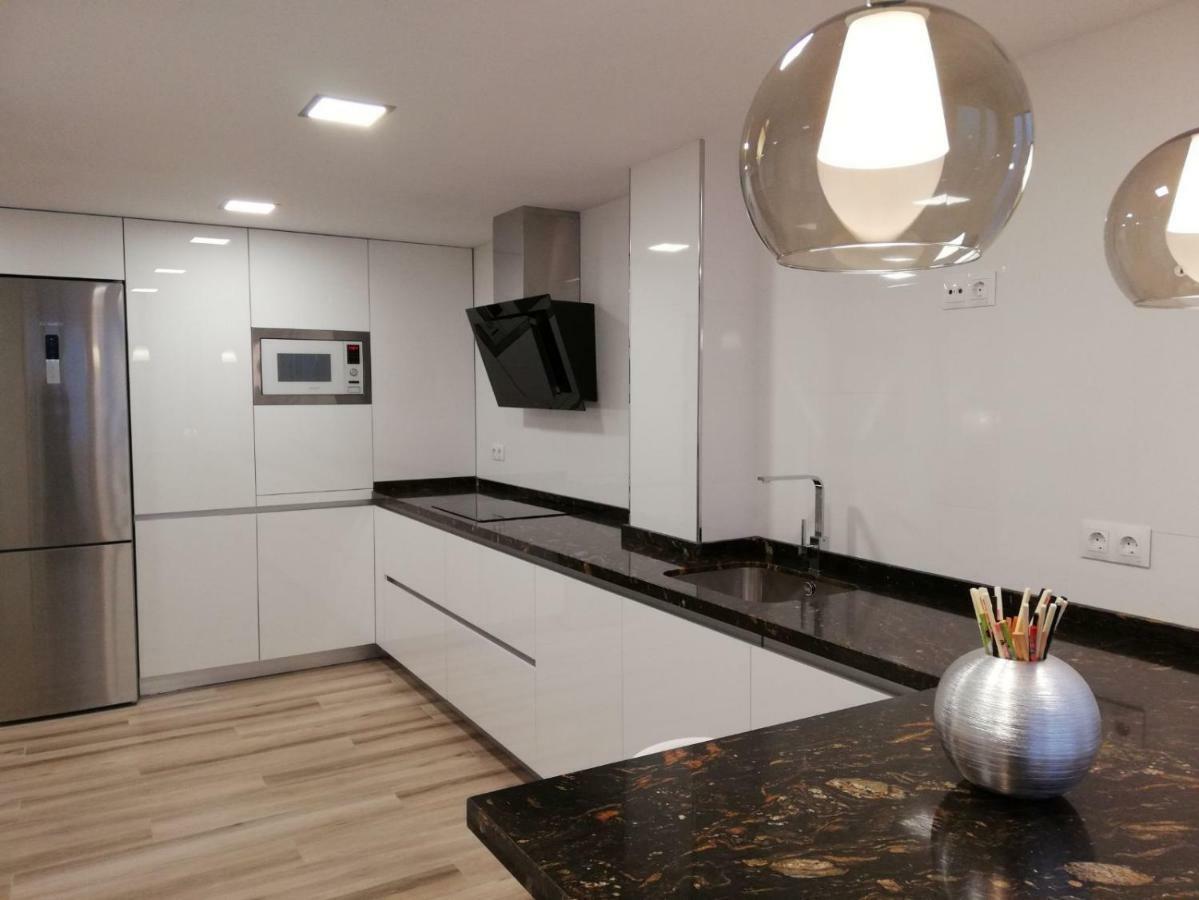 Apartamento Aurora Malaga Bagian luar foto