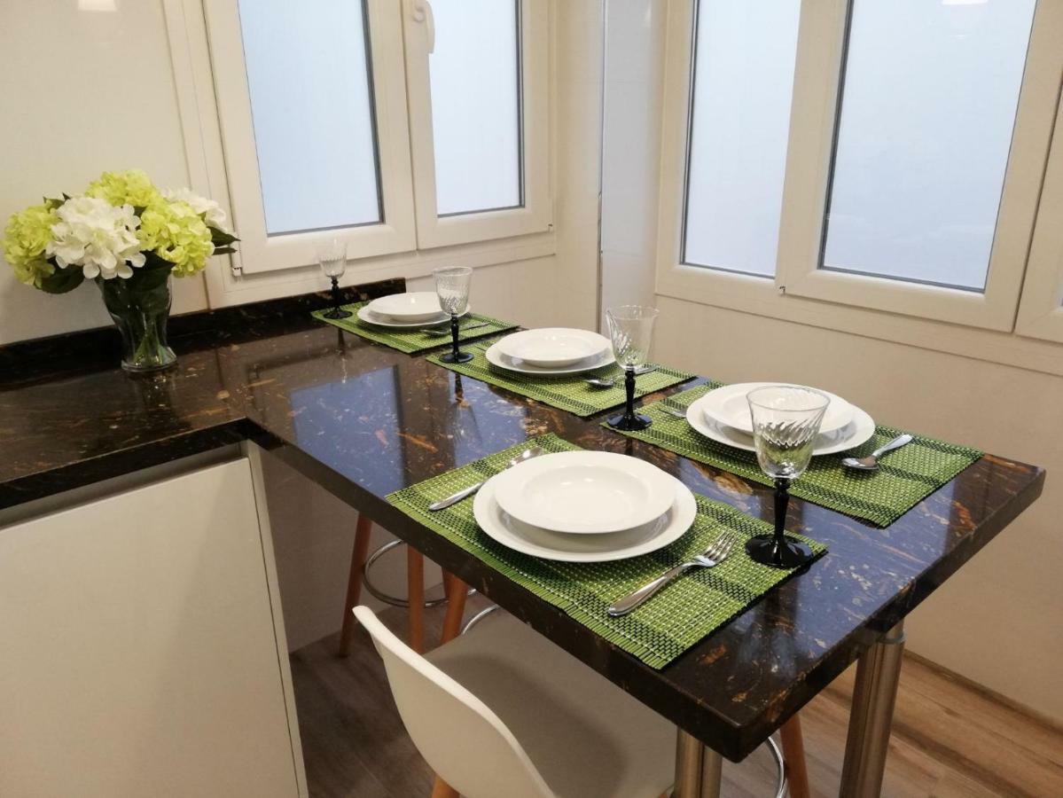 Apartamento Aurora Malaga Bagian luar foto