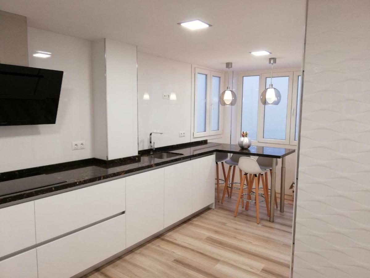 Apartamento Aurora Malaga Bagian luar foto