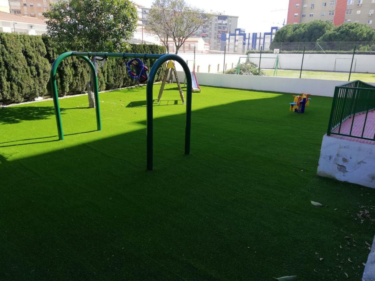 Apartamento Aurora Malaga Bagian luar foto
