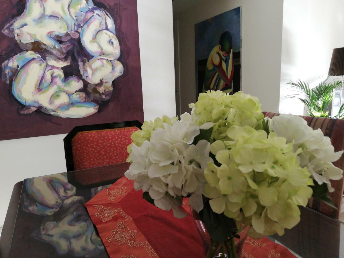Apartamento Aurora Malaga Bagian luar foto