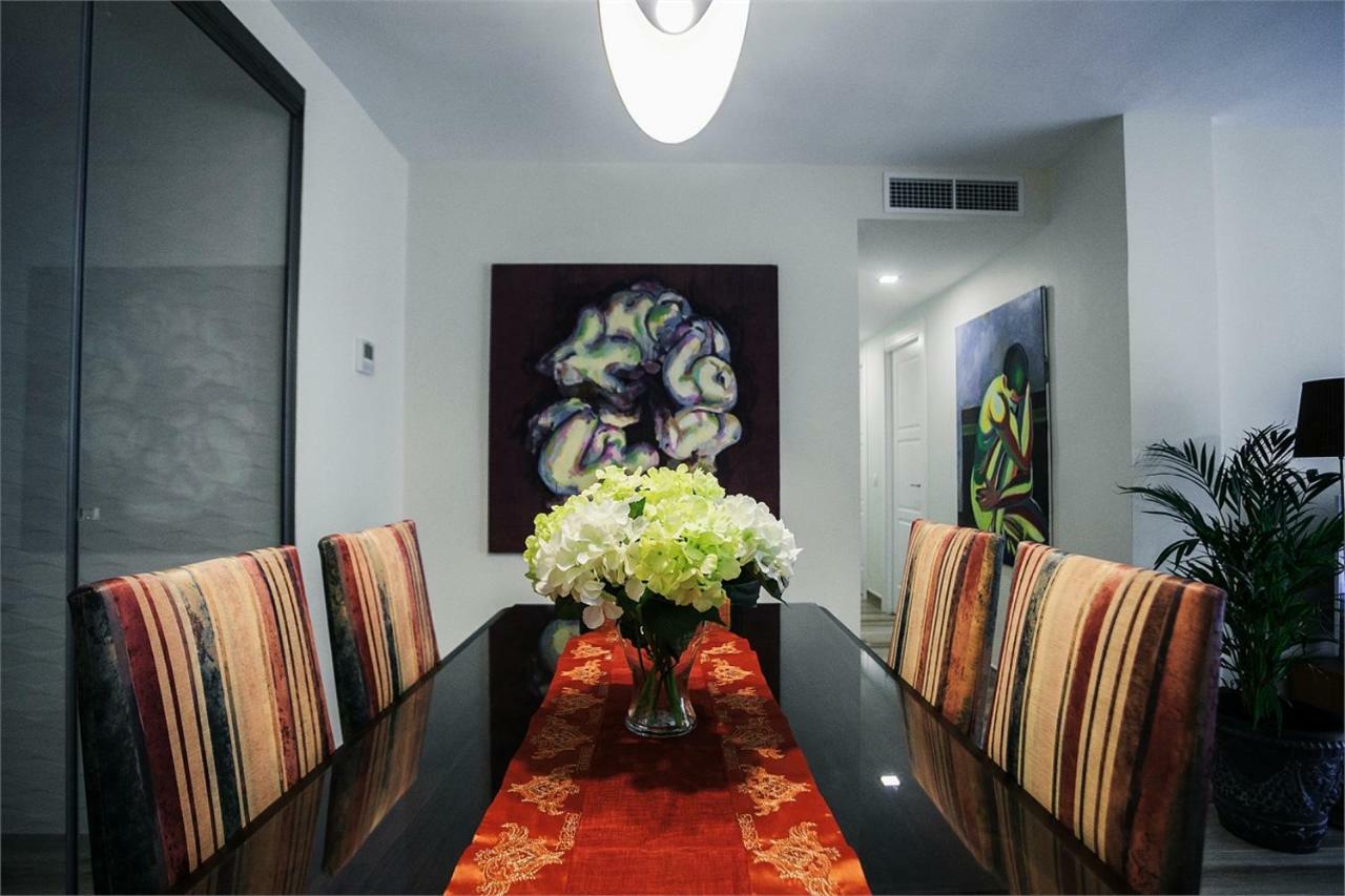 Apartamento Aurora Malaga Bagian luar foto