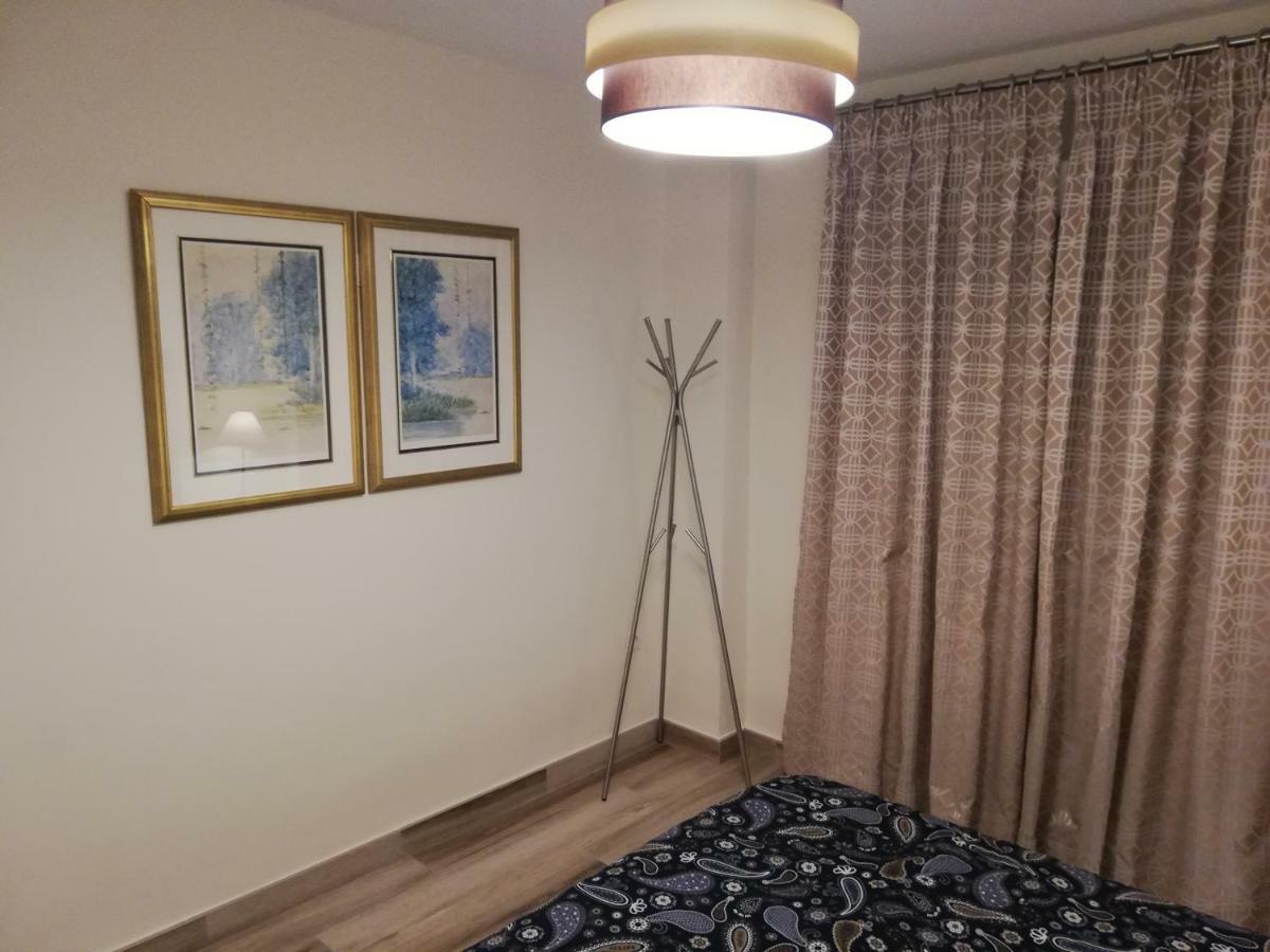 Apartamento Aurora Malaga Bagian luar foto