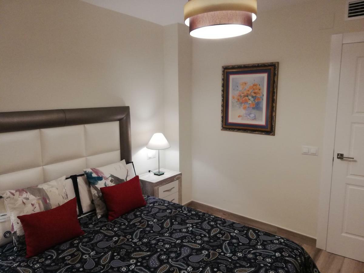 Apartamento Aurora Malaga Bagian luar foto